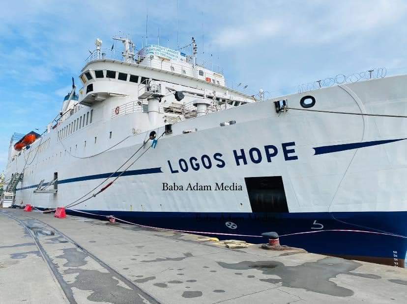 Logos Hope Arrives in Takoradi